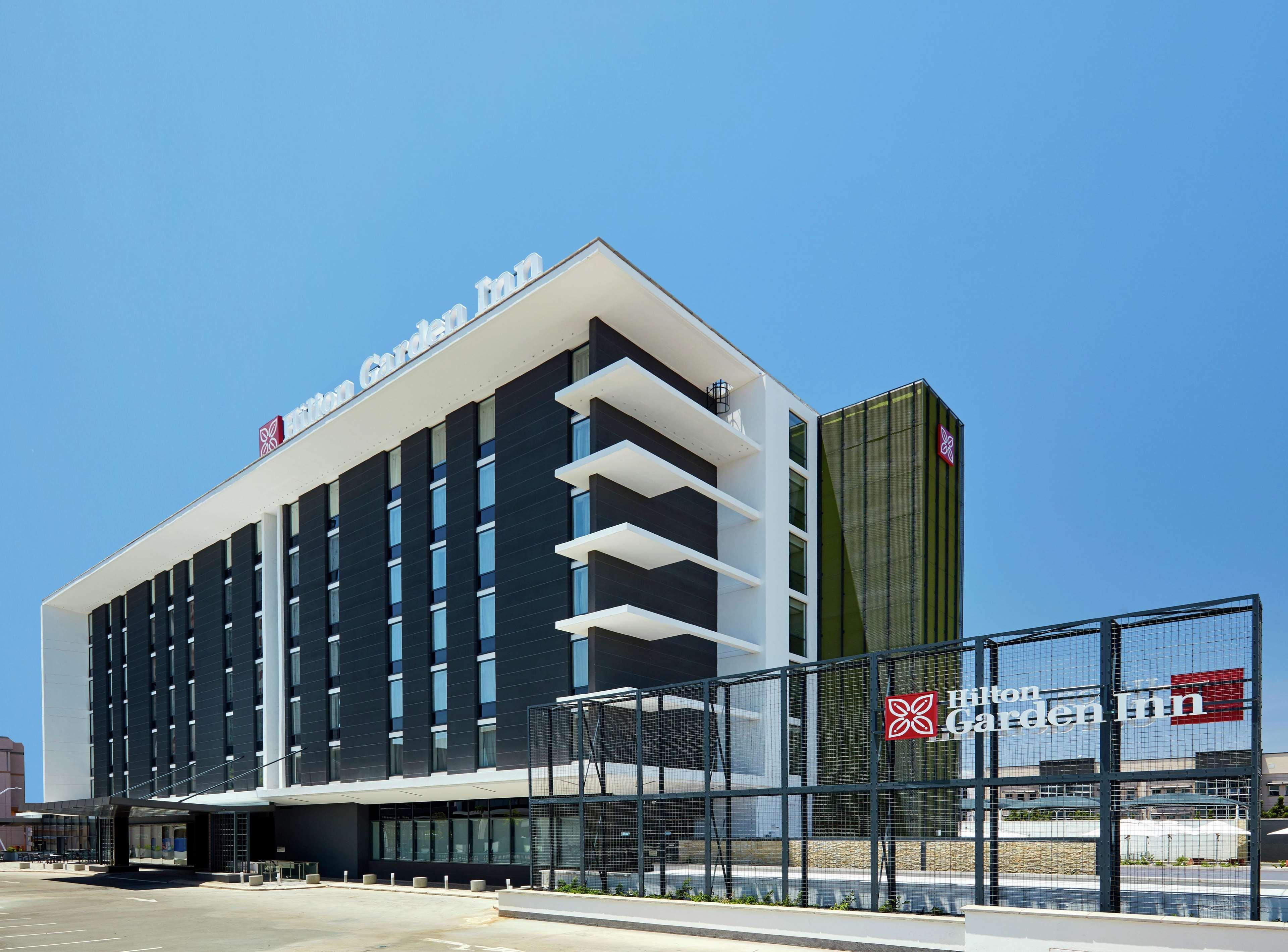 Hilton Garden Inn Gaborone, Botswana Dış mekan fotoğraf