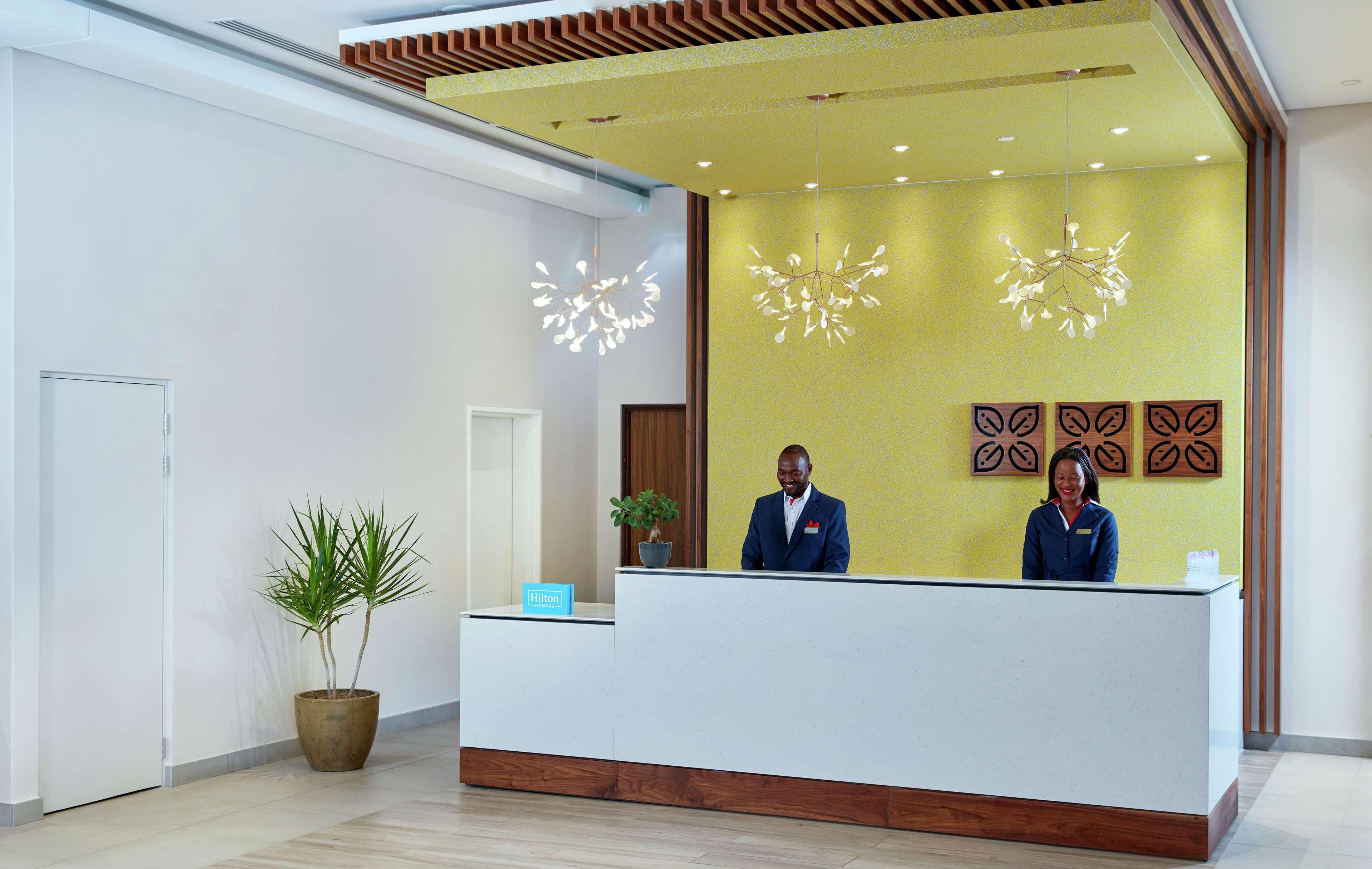 Hilton Garden Inn Gaborone, Botswana Dış mekan fotoğraf